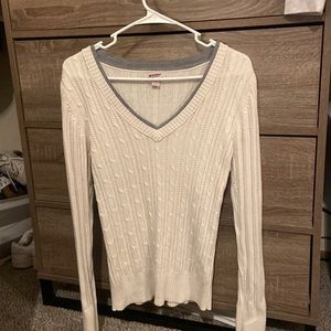 Light weight sweater.